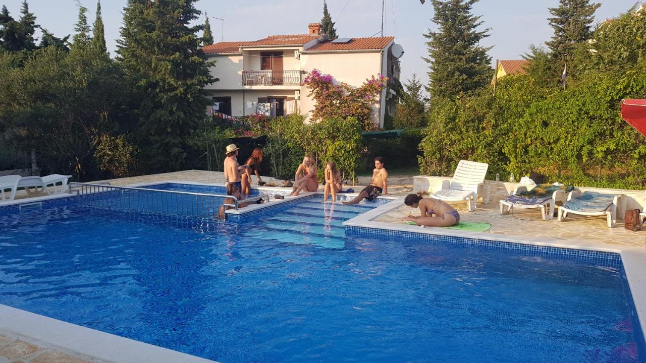 Villa Ivanka Murter Ap D Sa Grijanim Bazenom I Besplatnim Parkingom Экстерьер фото